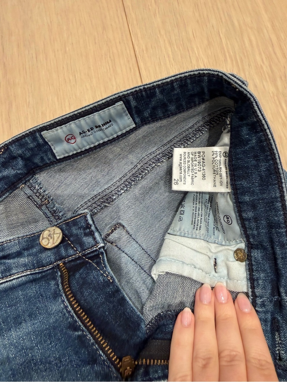 AG Adriano Goldschmied Cropped Jeans - Picture 8 of 8